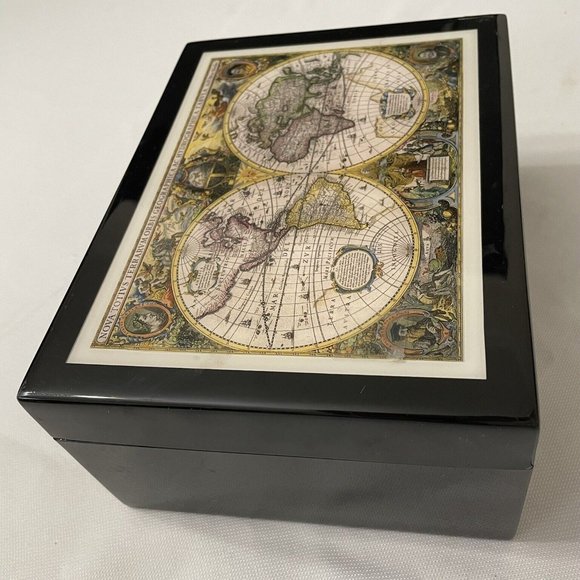 Black Lacquered Box with Nautical Old World Map - Engravable - Picture 6 of 11